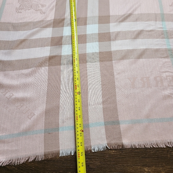 Burberry London wool silk giant wrap - Picture 11 of 14